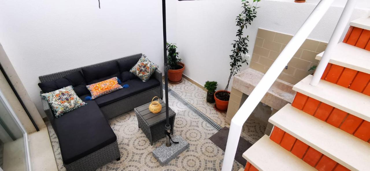 Quarto Duplo Com Kitchenette, Wc E Patio Privativo Appartement Corroios Buitenkant foto